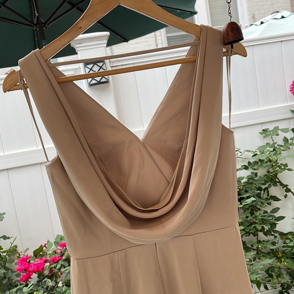 Marchesa - Notte - “Turin” Champagne V-Neck Gown With Draped Low Back - Picture 8 of 16